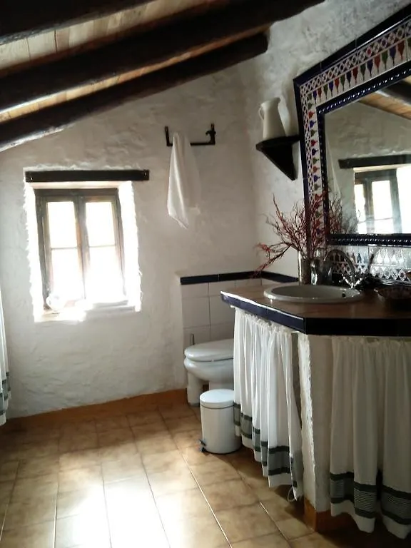 Algatocín Casa El Alambique酒店 0*,