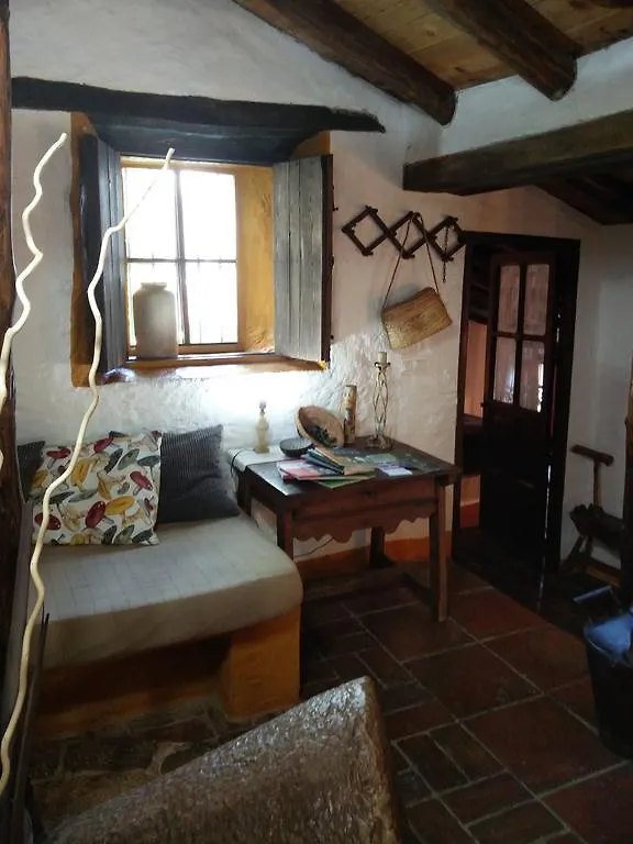 Algatocín Casa El Alambique酒店